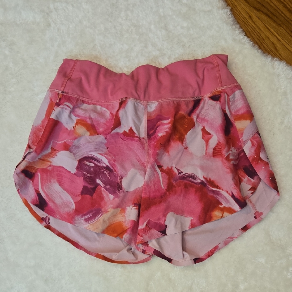 Athleta Printed Run With It Short, Womens Small, Great Condition